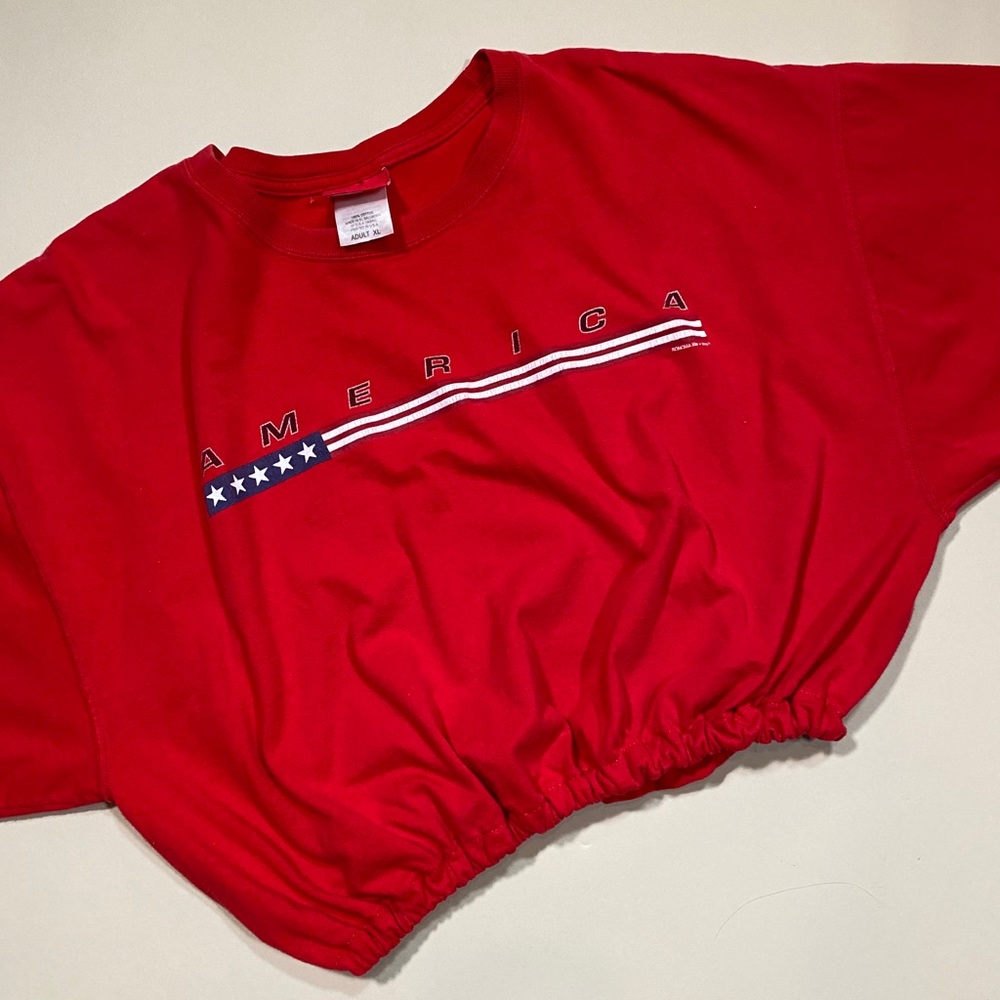 ‘America’ Elastic Hem Red Crop Top